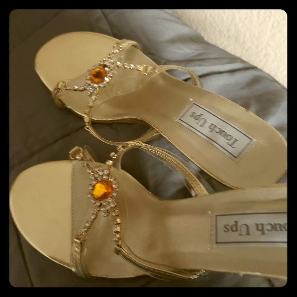 Size 8 glass bead evening wedding shoes